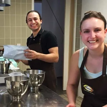 Das Dr. Almond Team - Spaß bei der Arbeit