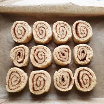 Recipe Juicy Cinnamon rolls low-carb gluten-free low-cal