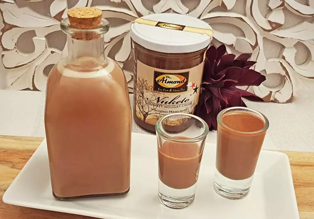 Recipe Nuketo Hazelnut Liqueur low-carb zero sugar keto